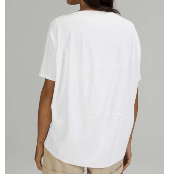 LULULEMON ATHLETICA Back in Action Short Sleeve Size Medium - Picture 2 of 6